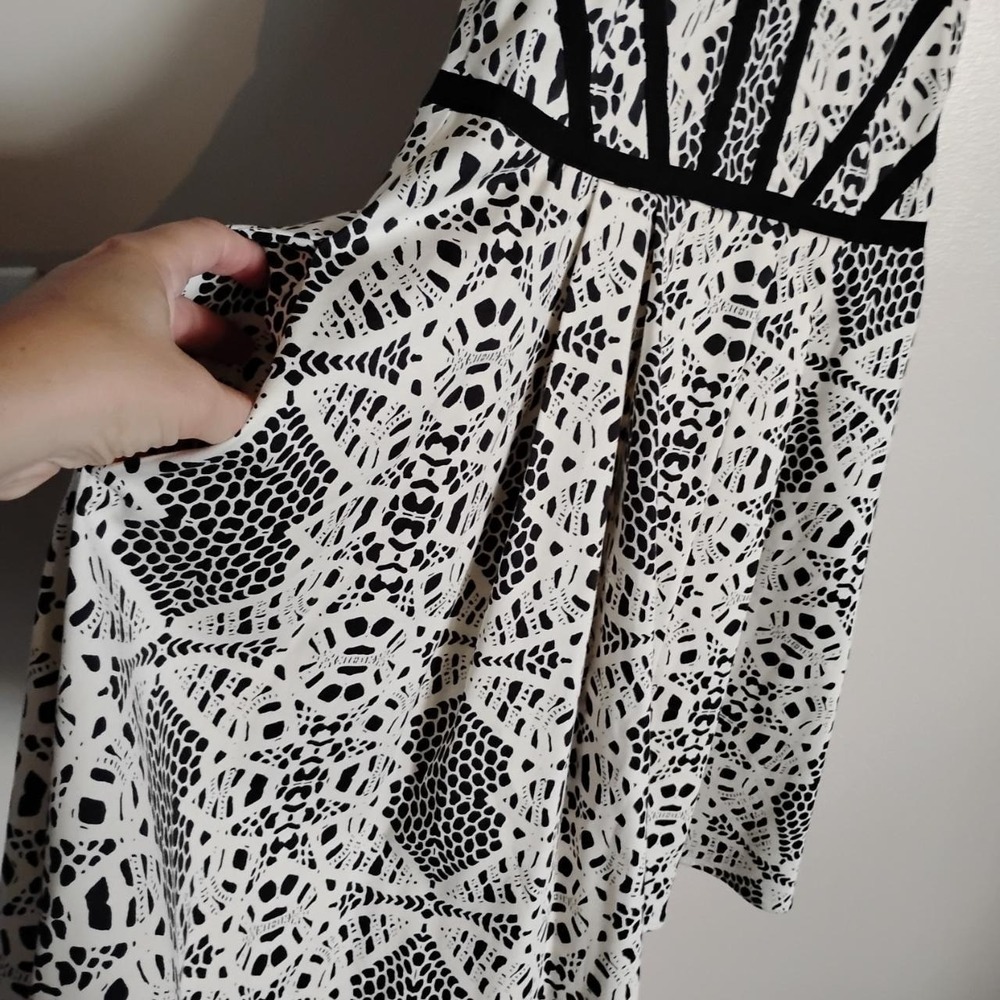 Parker New York Hudson Geometric Cocktail Dress XS Black White Womens Pockets - Picture 5 of 8